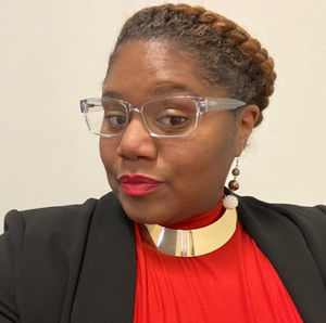 Meet your Posher, Cecily